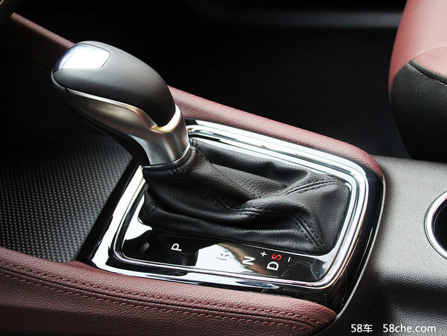 长安凌轩1.5T+6AT上市 售价x.xx-xx.xx万