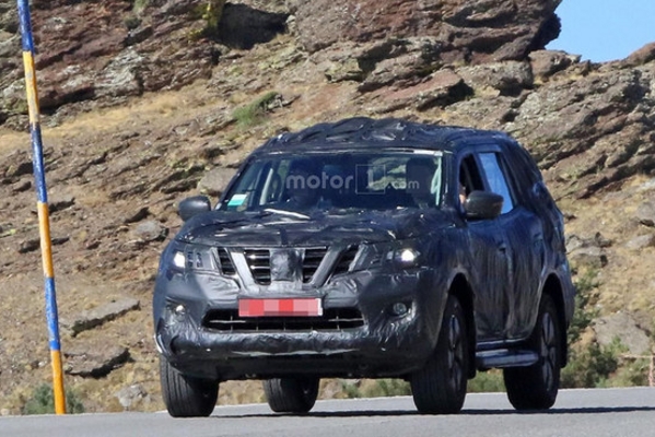 日产Navara路试谍照曝光 定位于SUV车型