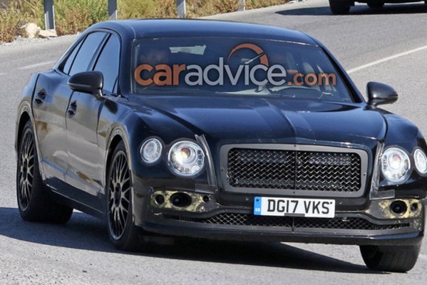 曝宾利新款Flying Spur谍照 或2018亮相