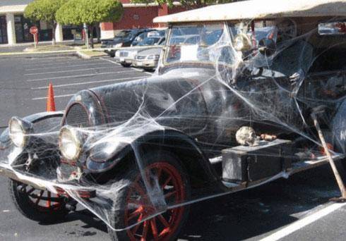 国外的汽车都化妆成这样过万圣节