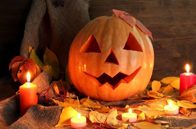 国外的汽车都化妆成这样过万圣节