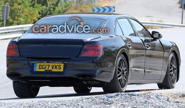 曝宾利新款Flying Spur谍照 或2018亮相