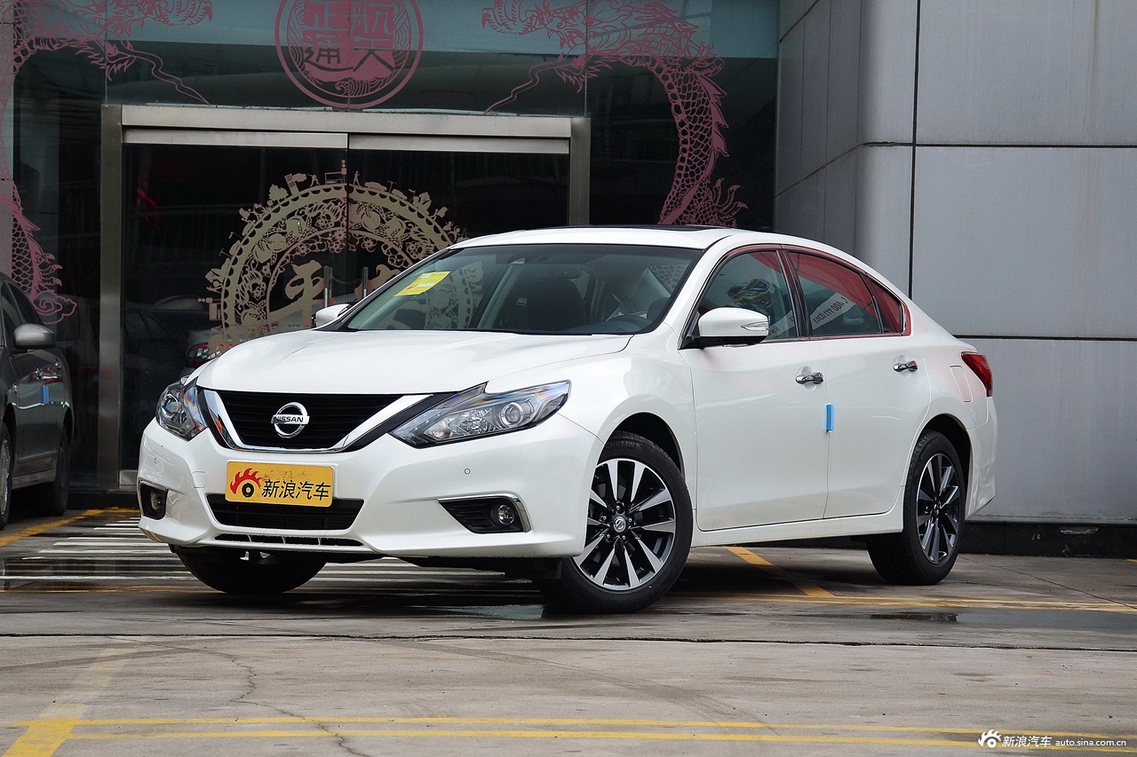 车型对对碰：新款天籁 VS 新款迈锐宝XL之内饰配置