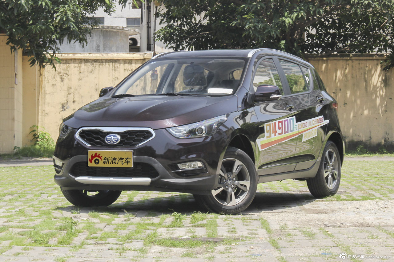 车型对对碰：2016款瑞虎3 VS 2016款骏派D60之内饰配置