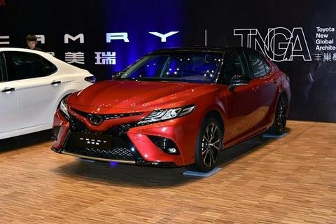 迈腾要受挫！全新凯美瑞即将上市，看外观就赢了