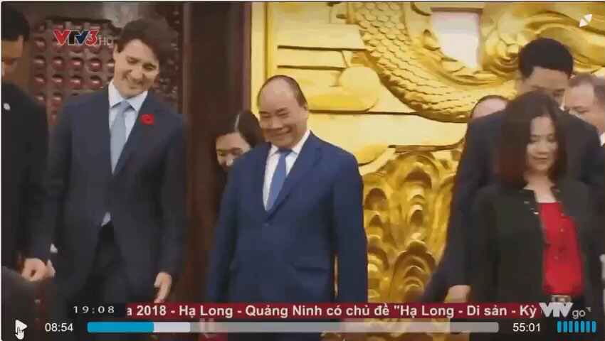 加拿大总理和越南总理 大手牵小手
