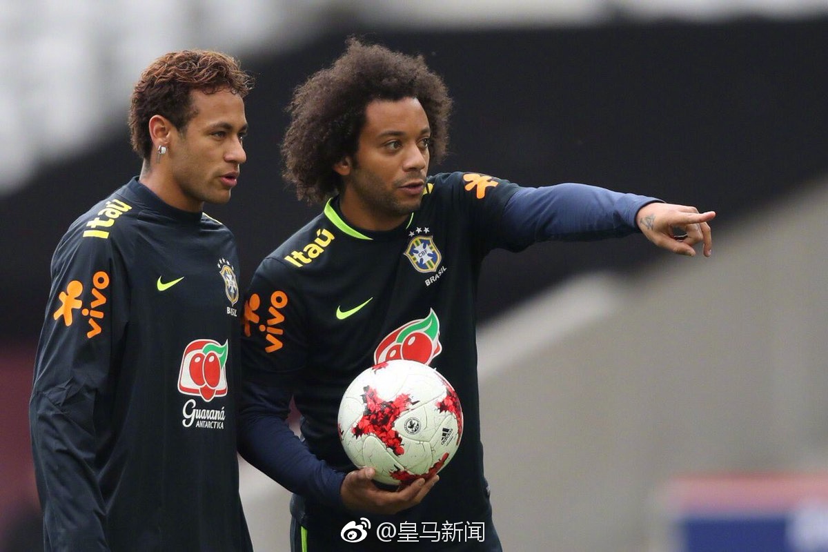 巴洛特利曼奇尼-九游体育APP下载-九游体育app-九游体育app官网网站|九游体育