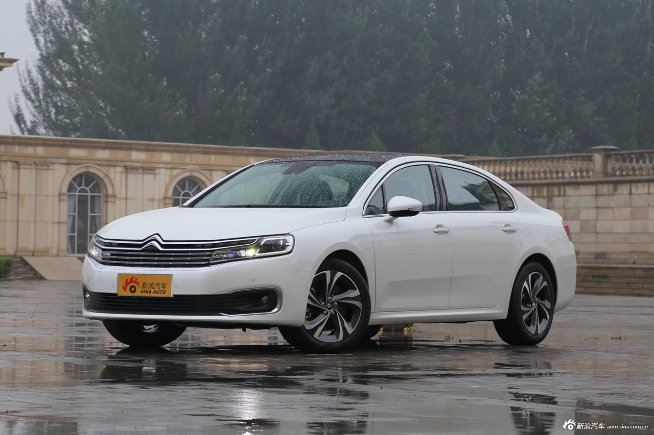 车型对对碰：2017款君威 VS 2017款雪铁龙C6之内饰配置