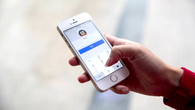 【IT全播报】QQ微信差距拉大 用微信的我们都老了？