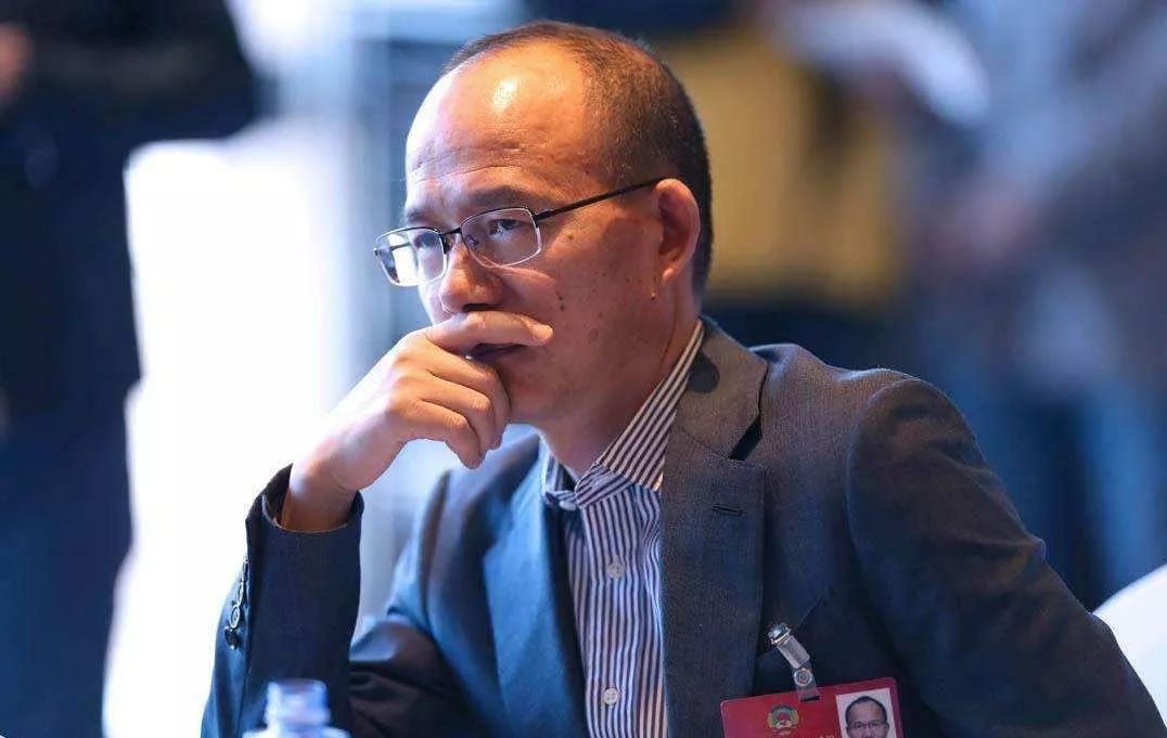 郭广昌辞任频频的背后原因是什么?
