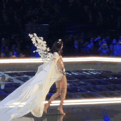 维密秀摔跤又怎样？奚梦瑶还有好人缘和衣品！