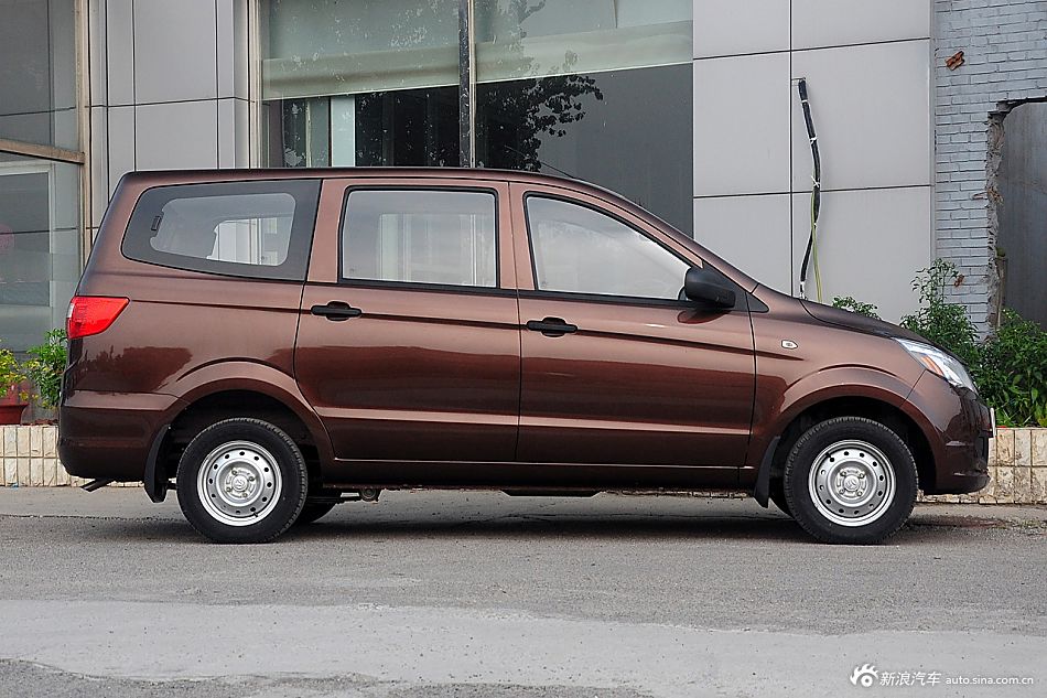 2015款北汽威旺M20 1.2L手动基本型