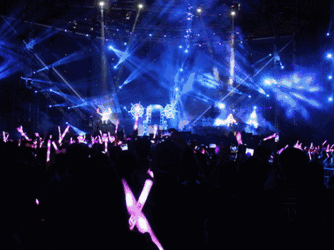 全成都都在疯抢的蜀都万达费翔演唱会门票免费送!