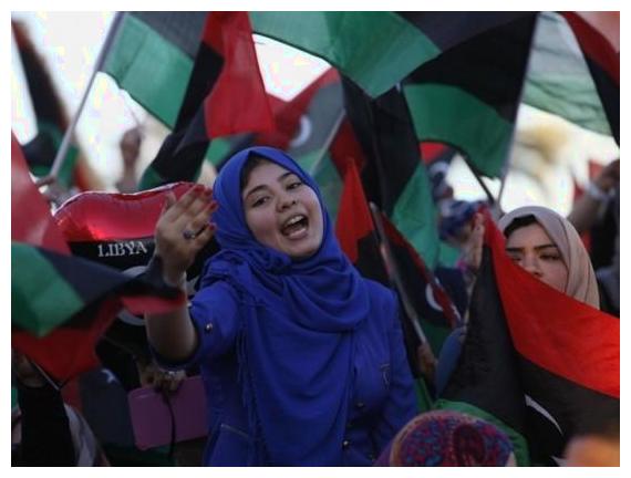 中国游客去非洲这里,下火车后的待遇,让别国人