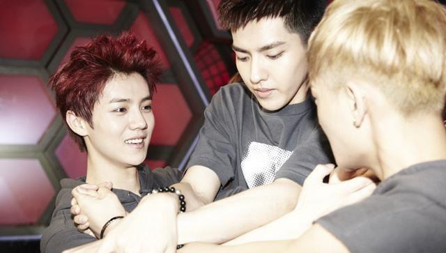 鹿晗怎样才肯坐飞机?邓超、陈赫陪喝酒,吴亦凡