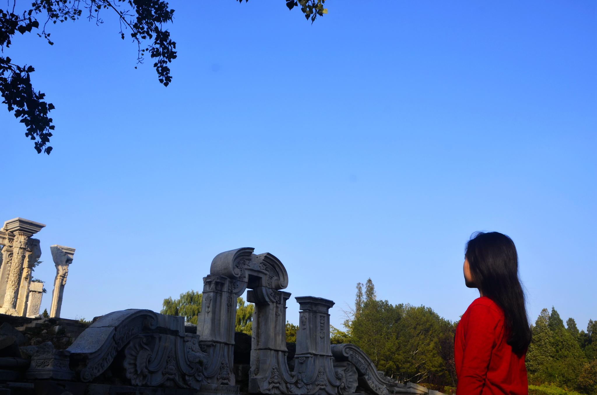 旅行在北京，小学课本里的火烧圆明园遗址，看了之后百感交集