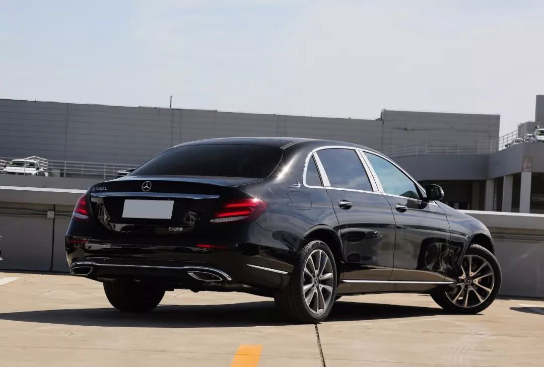 奔驰漏油事件未平息又一起质量问题来袭,这款