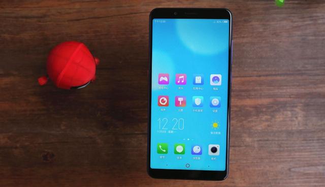 努黑碰瓷也要找个好理由啊,努比亚系统UI还不