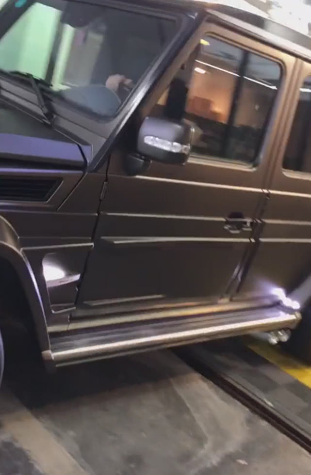 停车库偶遇一台B开头的越野车,不懂车的