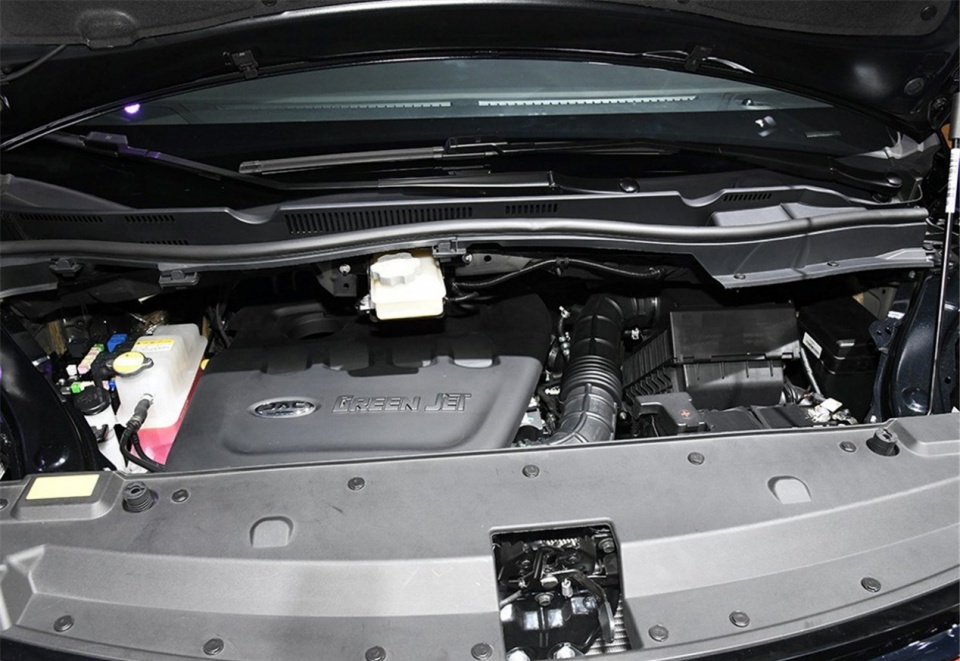 江淮胆大挑战奥德赛和GL8,国产豪华MPV,顶配价格要35万