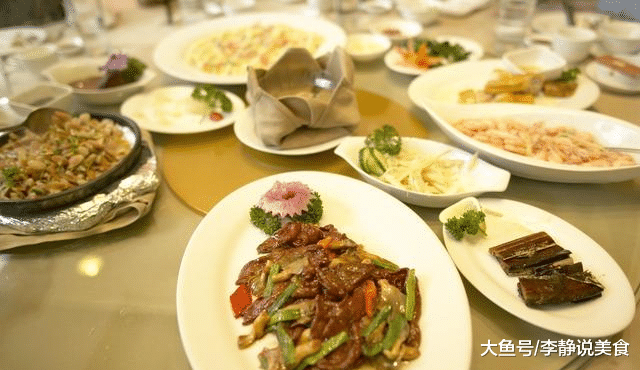 中国人请客吃饭和韩国人请客吃饭,一对比就看