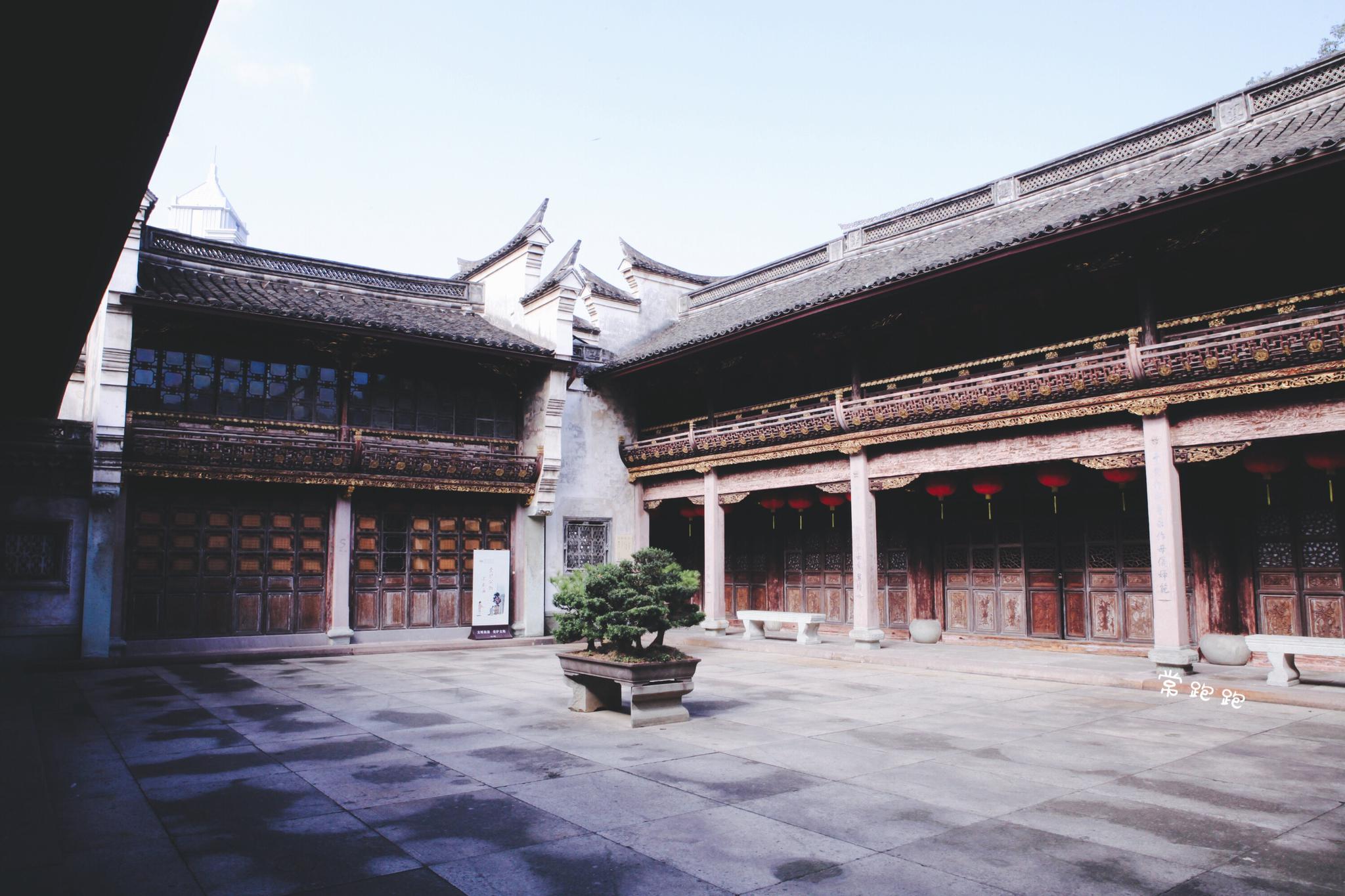 中国现存最早私家藏书楼天一阁不仅有藏书还有园林