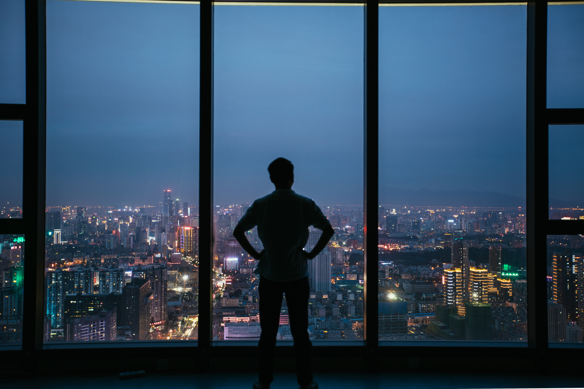 20亿市值灰飞烟灭!视觉中国一年赚3个亿,被爆