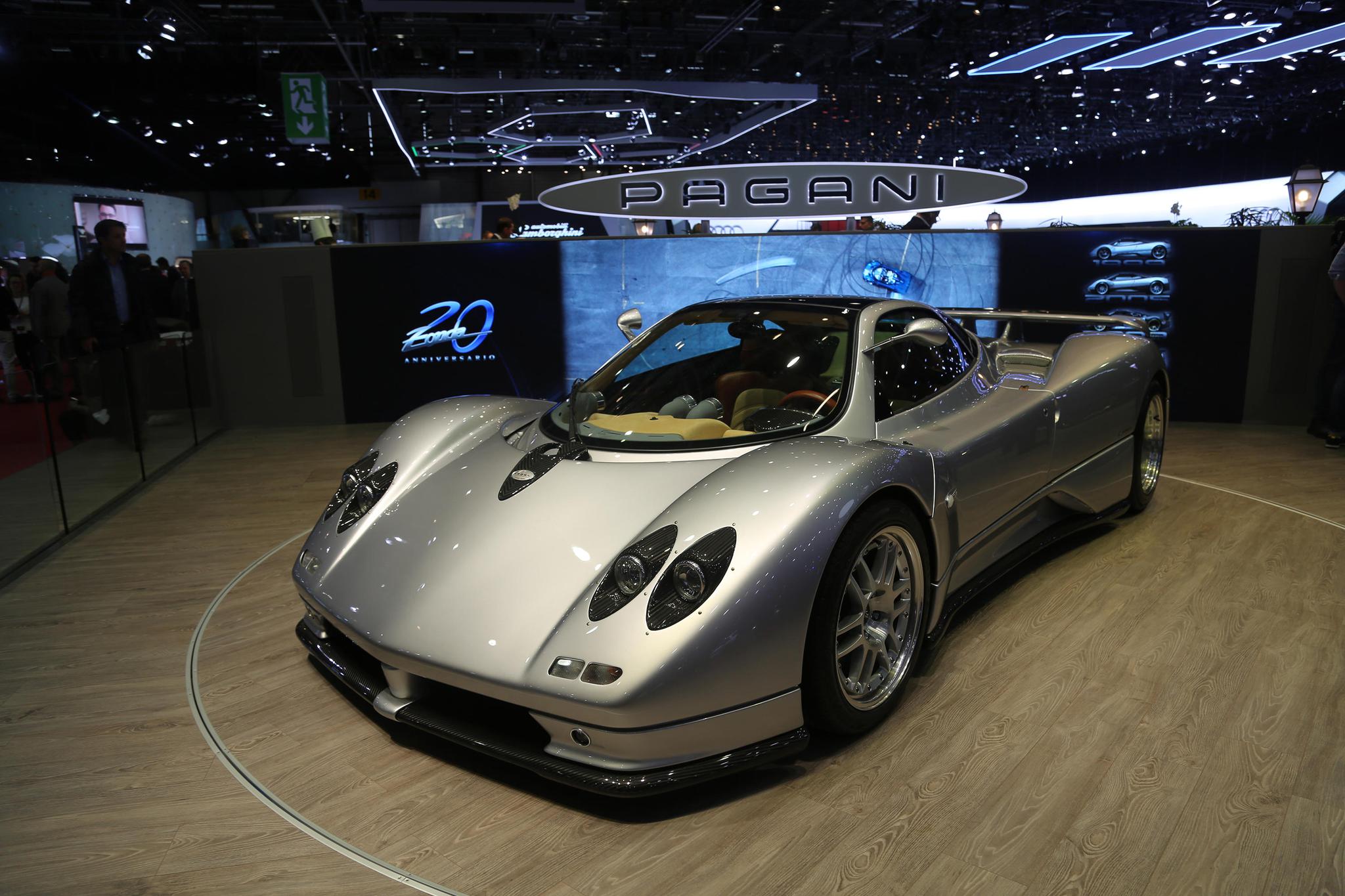 帕加尼Zonda C12“风之子”超级跑车，日内瓦车展实拍！