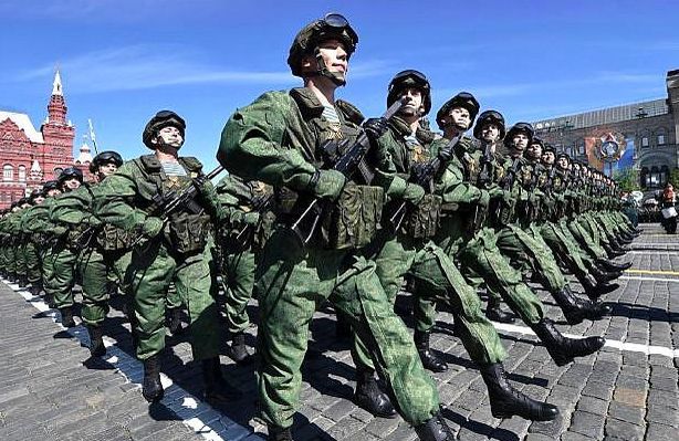 俄罗斯国力衰退拿什么和美国斗?诸多小国还不