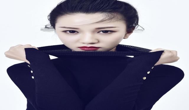 斗鱼户外一姐之争:刘小七惜败毕加索,双方打出