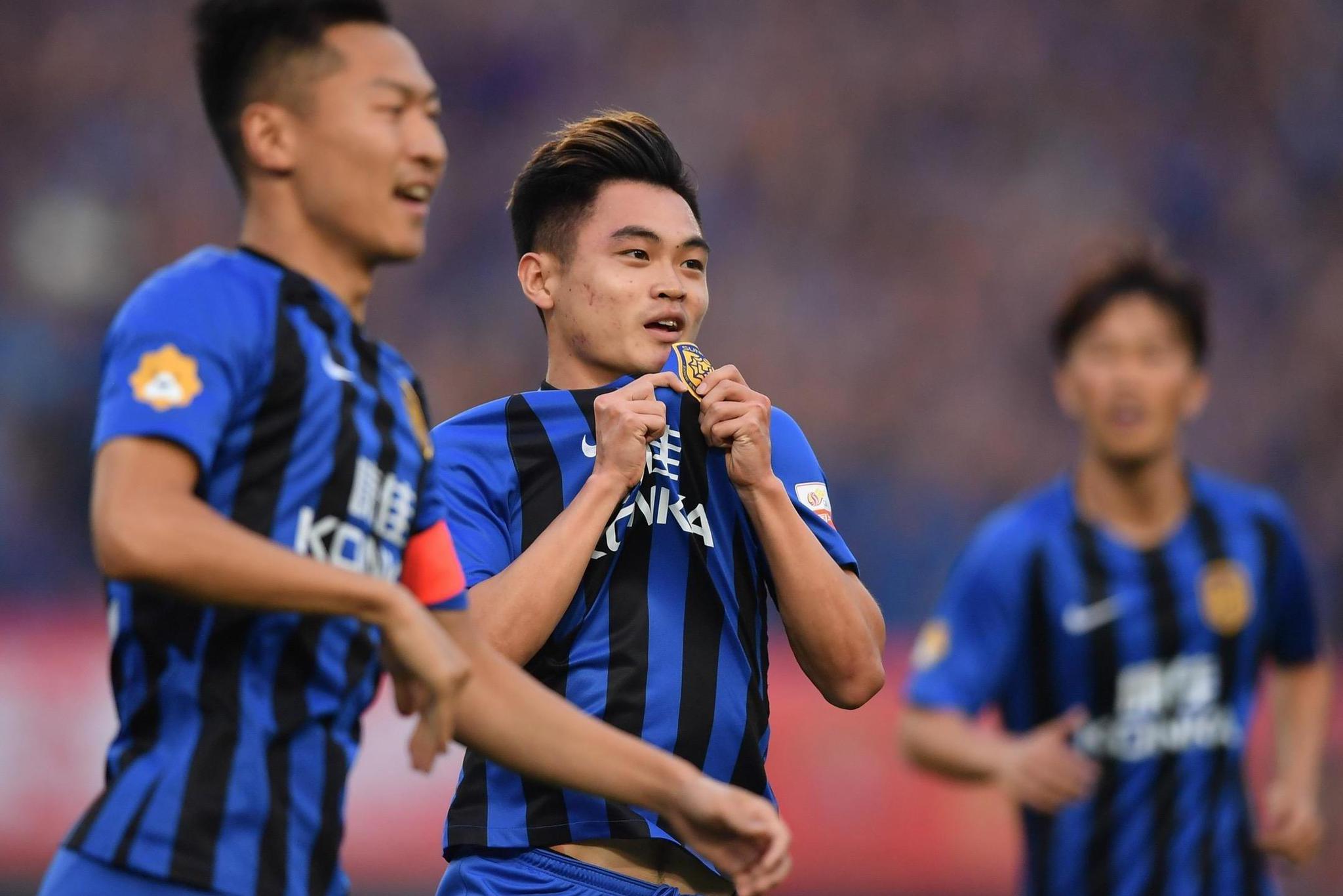 苏宁3将入选国足,中场悍将首次,未来有望再成