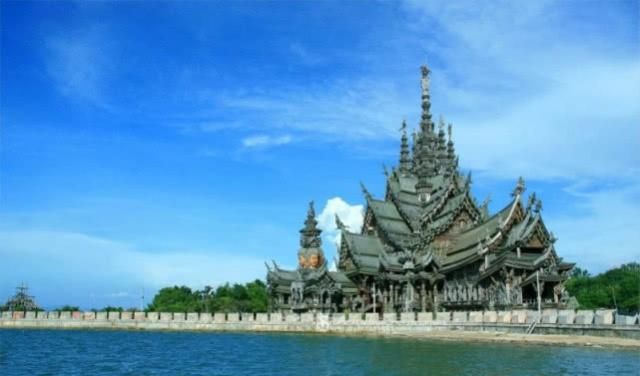 东南亚最暖心的旅游国，一年接待千万中国游客，游客去了还想去