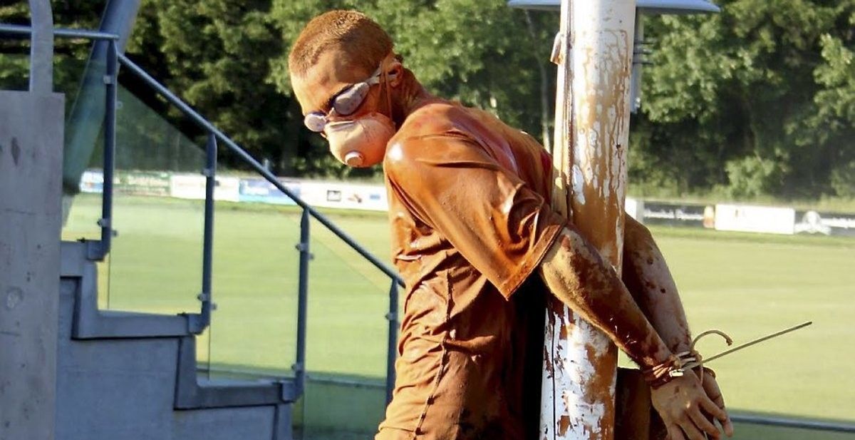 25岁泼香料粉,30岁撒辣椒面!瑞士人竟然如此对