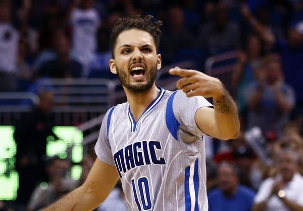 法国男篮实力怎样?召回NBA球员打比赛,实力不