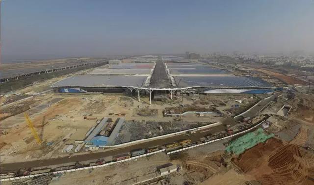 全球最大会展中心钢结构封顶,创八项世界第一!