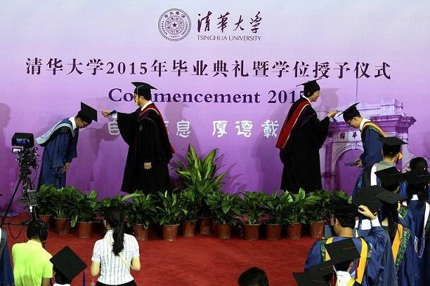 清华某研究生吐槽:真后悔读研,本科同学都好几