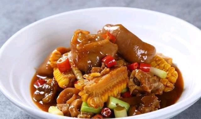 麻辣玉米,广告炖鸭掌,银耳猪蹄板栗的鸡块香菇汤做法图片