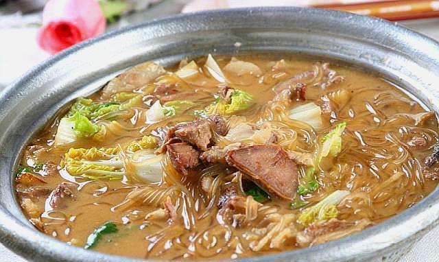正宗五花肉炖白菜粉条