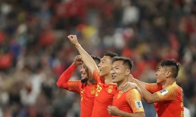 气势如虹!3比0!国足提前出线!