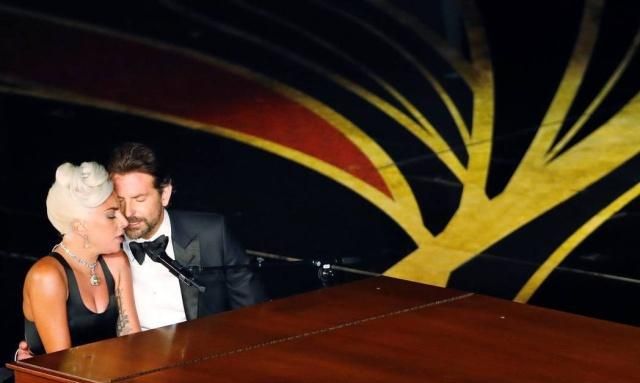 Lady Gaga夺奥斯卡最佳电影歌曲奖 首获小金人