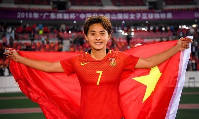 王霜:穿上国家队球衣令我自豪 为国效力会付出