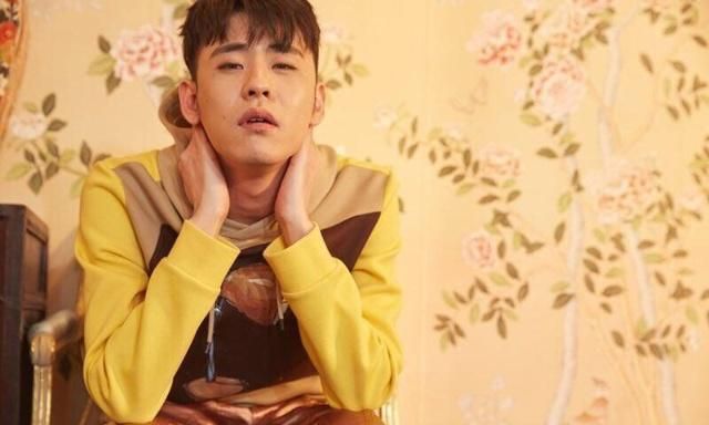 张云雷高清壁纸无水印