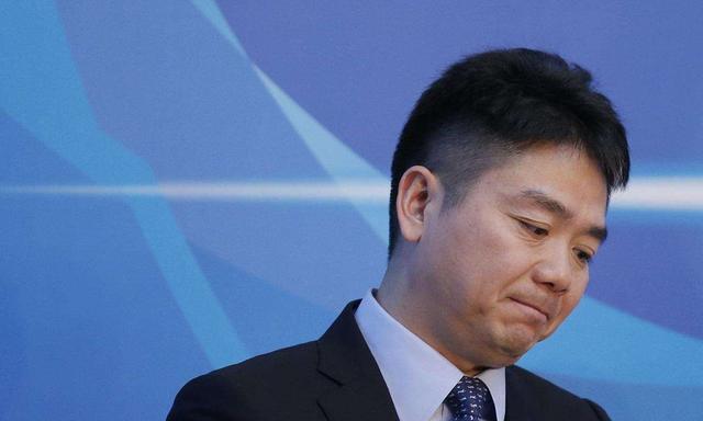 刘强东缺席京东商城年会,徐雷回应刘强东放权