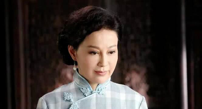 四十多岁逼走原配,结婚十六年没有孩子,现如今