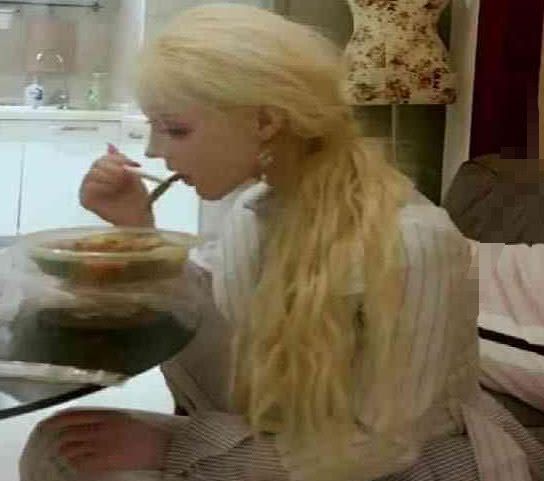 �����������Ѿۻ�Ի����ȴ����̫С�������Բ�����Ц�����ѣ�