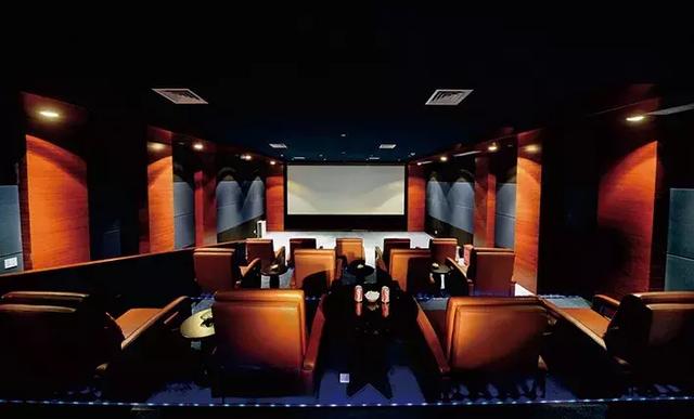 春节最低调的炫富方式是什么?去三亚!