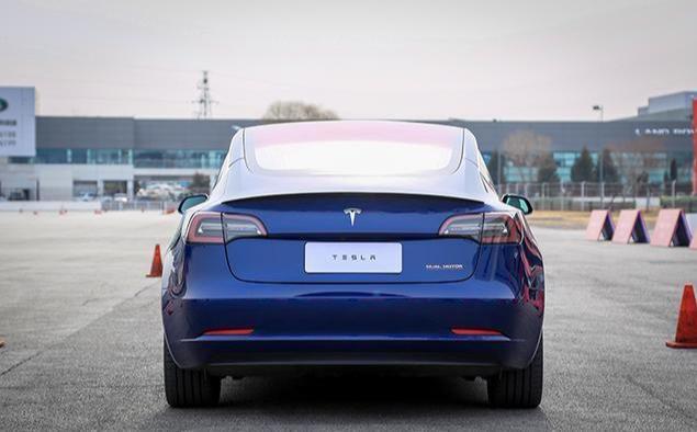 国产车终于颤抖!23万特斯拉官宣杀入国内,将在