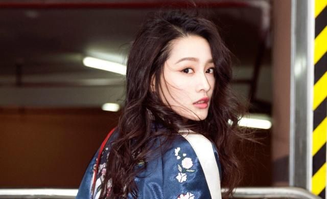 中国机长杀青,李沁张天爱Angelababy现身,他变