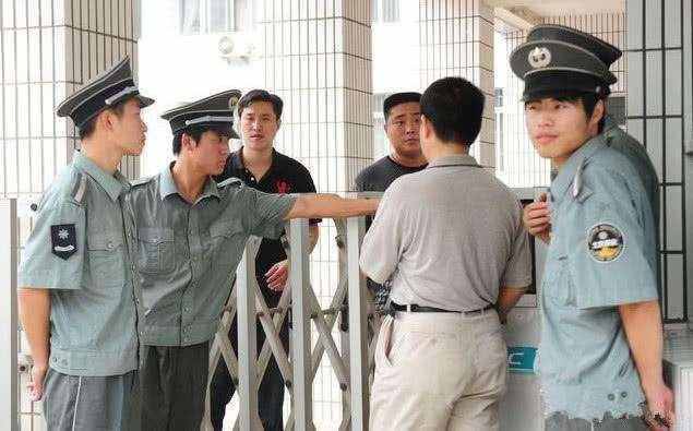 为什么富士康的保安几乎常年不换?保安:真的不是因为钱多