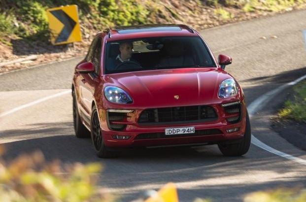 发动机积碳太多？老司机教你一招，轻松除积碳，别被4S店骗了！